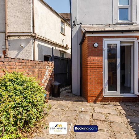 Comfy 3Bed House By Stirkmartin Stays Short Lets & Serviced Accommodation Cardiff With Free Parking & 8Mins To City Centre Esterno foto